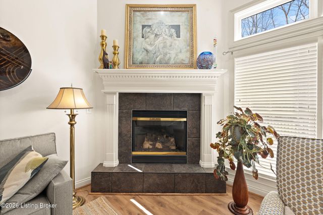 2427 Tradition Cir, Louisville, KY 40245