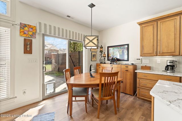 2427 Tradition Cir, Louisville, KY 40245