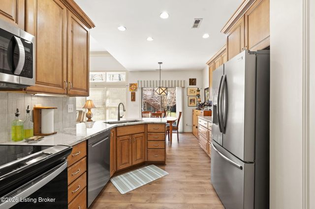 2427 Tradition Cir, Louisville, KY 40245