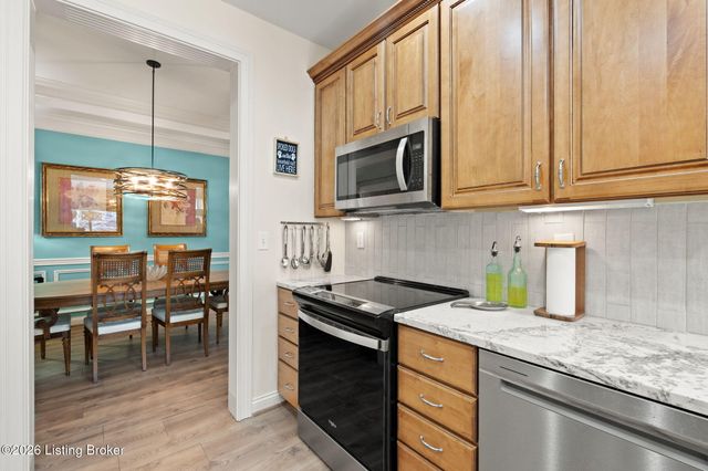 2427 Tradition Cir, Louisville, KY 40245