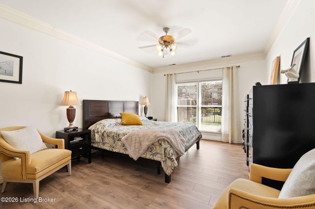 2427 Tradition Cir, Louisville, KY 40245