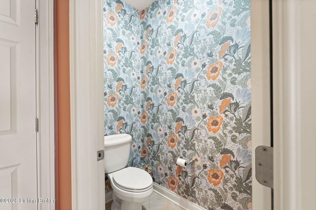 2427 Tradition Cir, Louisville, KY 40245