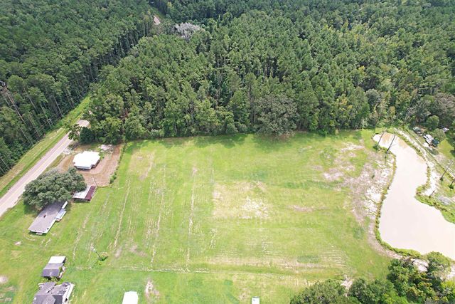 38235 N Walker Rd, Walker, LA 70785