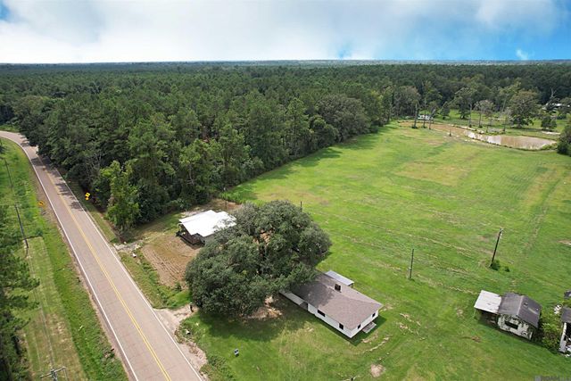 38235 N Walker Rd, Walker, LA 70785