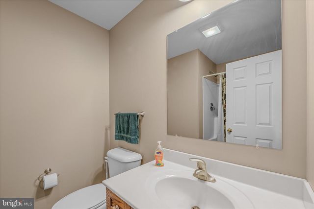 2910 MILO SCHOOL RD, Great Cacapon, WV 25422