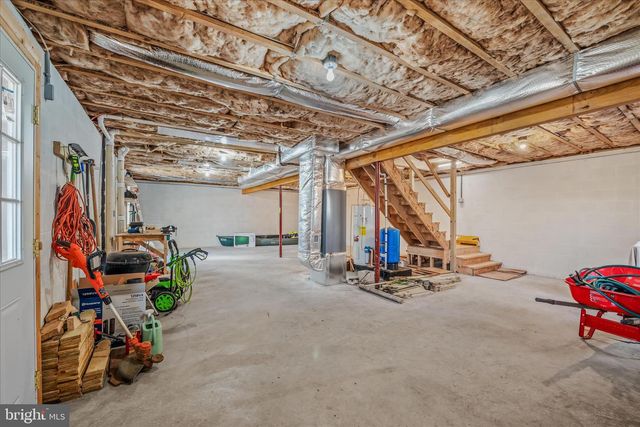 2910 MILO SCHOOL RD, Great Cacapon, WV 25422