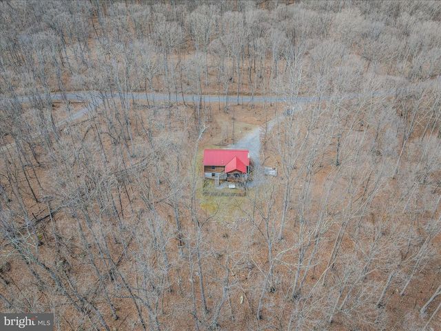 2910 MILO SCHOOL RD, Great Cacapon, WV 25422