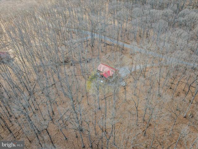 2910 MILO SCHOOL RD, Great Cacapon, WV 25422