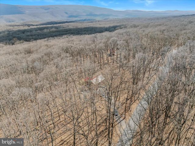 2910 MILO SCHOOL RD, Great Cacapon, WV 25422