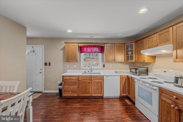 2910 MILO SCHOOL RD, Great Cacapon, WV 25422