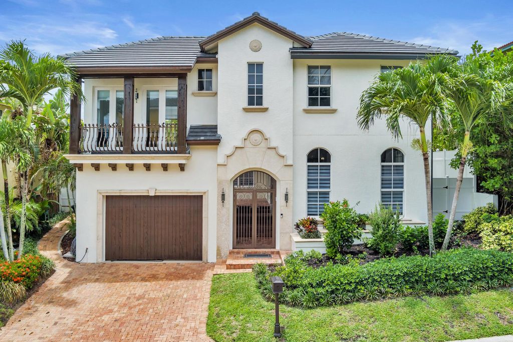 460 Surfside Lane, Juno Beach, FL 33408