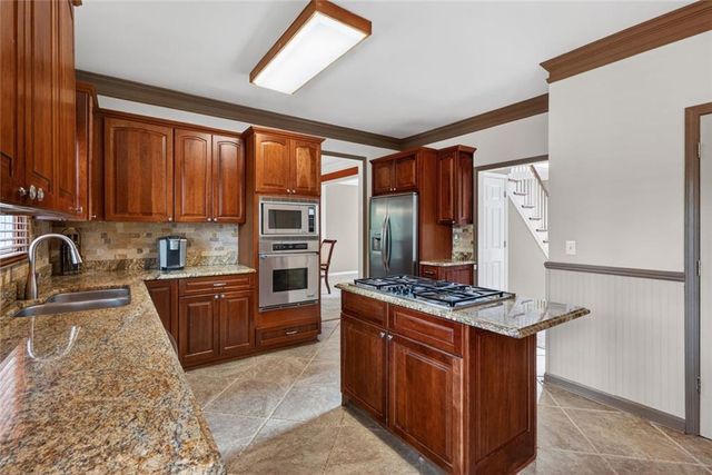 2456 Stonecroft Way NW, Duluth, GA 30097