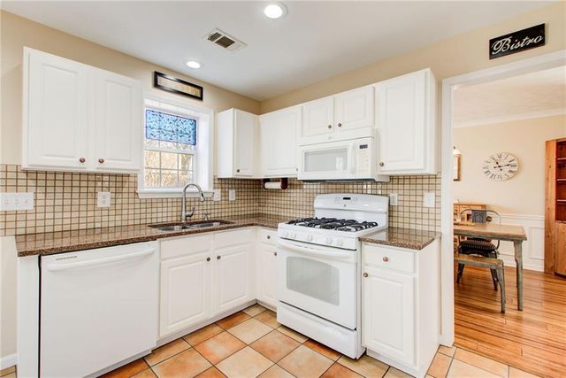 1140 Winthrope Chase Drive, Alpharetta, GA 30009