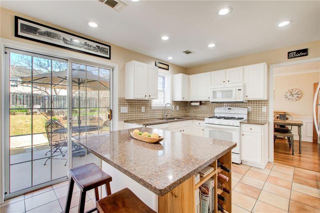 1140 Winthrope Chase Drive, Alpharetta, GA 30009