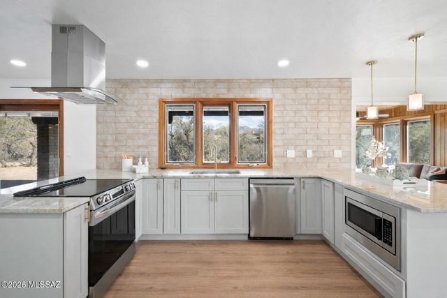 10972 E Oakwood Drive, Tucson, AZ 85749