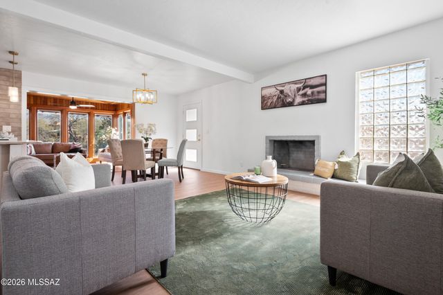 10972 E Oakwood Drive, Tucson, AZ 85749