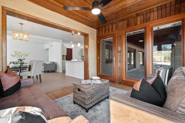 10972 E Oakwood Drive, Tucson, AZ 85749