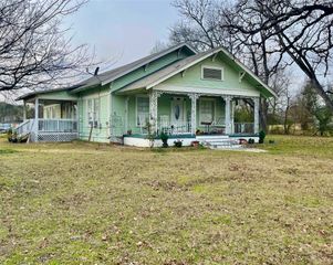 1023 N SPRING Street, Grand Saline, TX 75140