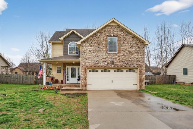 3462 Bradfield Dr, Clarksville, TN 37042