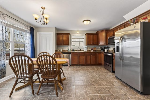 3462 Bradfield Dr, Clarksville, TN 37042