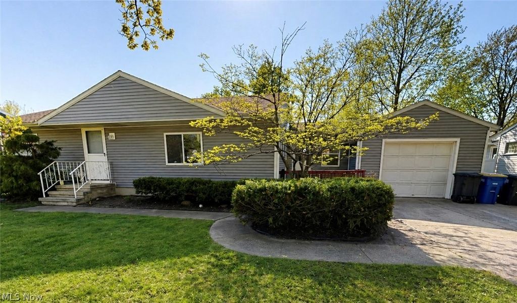 1015 Westshore Drive, Ashtabula, OH 44004