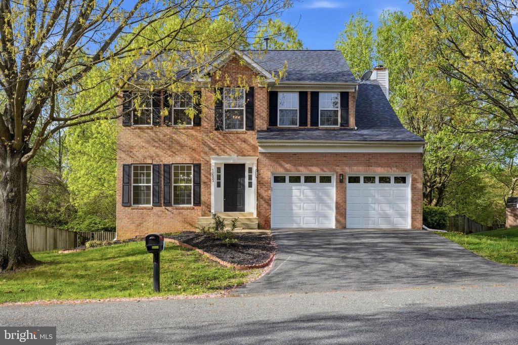 Image 1 of property listing at 10503 BIRDIE LN, Upper Marlboro, MD 20774