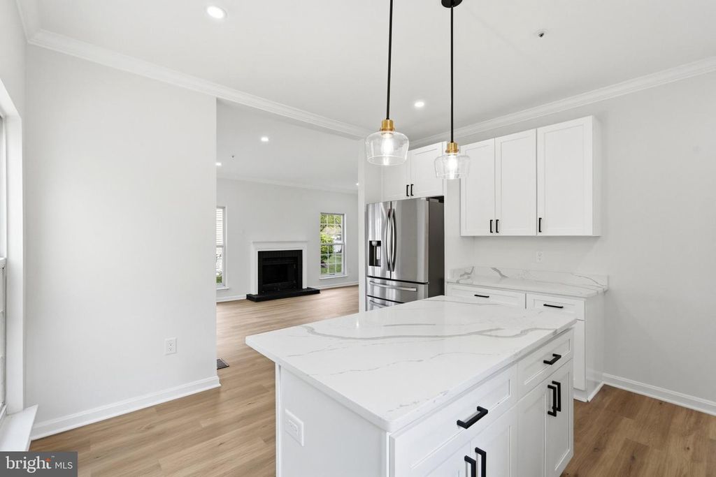 Image 13 of property listing at 10503 BIRDIE LN, Upper Marlboro, MD 20774