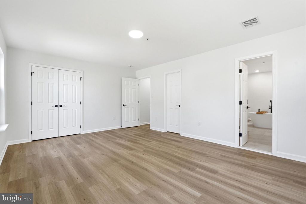 Image 28 of property listing at 10503 BIRDIE LN, Upper Marlboro, MD 20774