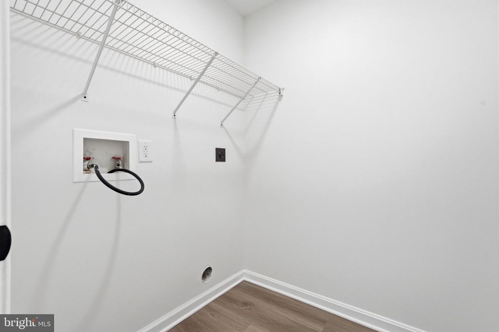 Image 31 of property listing at 10503 BIRDIE LN, Upper Marlboro, MD 20774