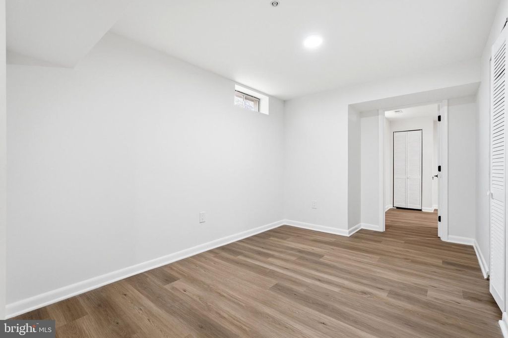 Image 36 of property listing at 10503 BIRDIE LN, Upper Marlboro, MD 20774