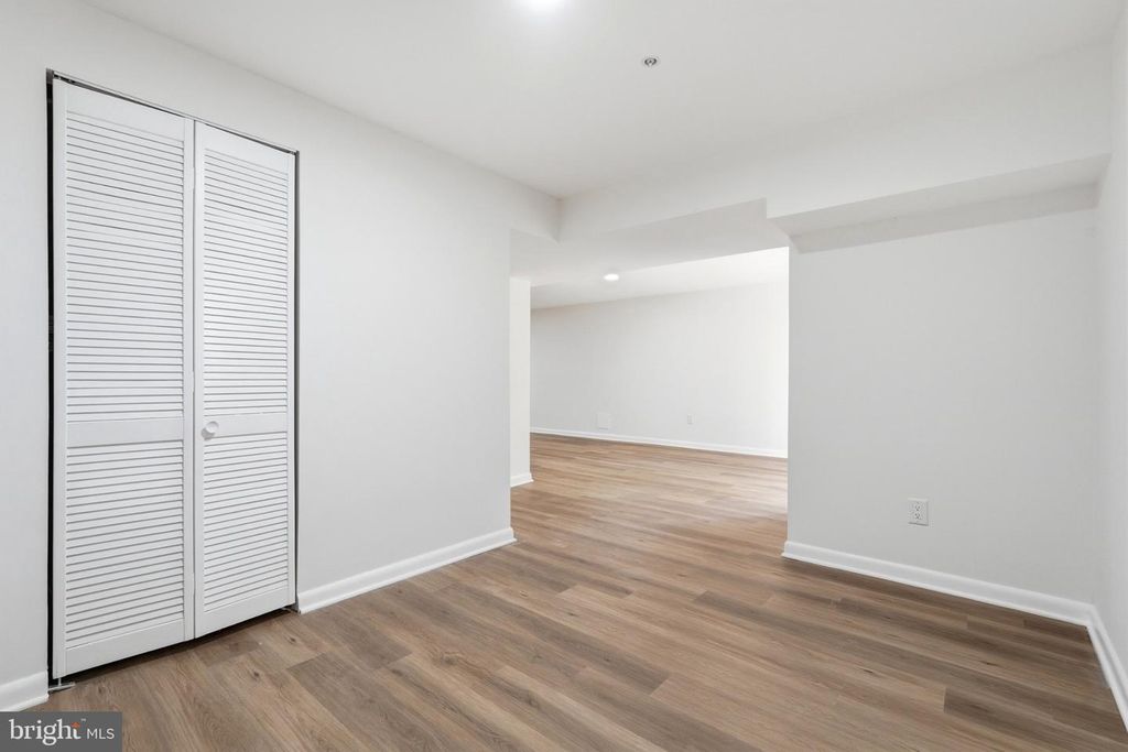 Image 37 of property listing at 10503 BIRDIE LN, Upper Marlboro, MD 20774