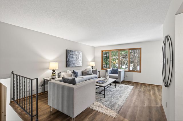 10549 Lancaster Lane N, Maple Grove, MN 55369