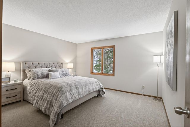 10549 Lancaster Lane N, Maple Grove, MN 55369