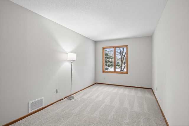 10549 Lancaster Lane N, Maple Grove, MN 55369