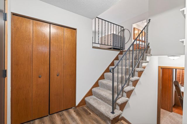 10549 Lancaster Lane N, Maple Grove, MN 55369