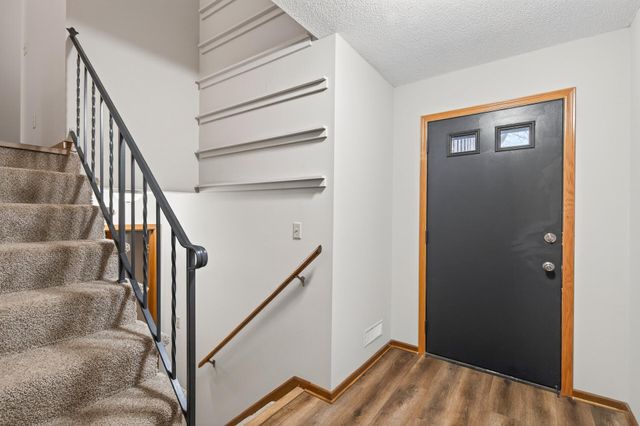 10549 Lancaster Lane N, Maple Grove, MN 55369