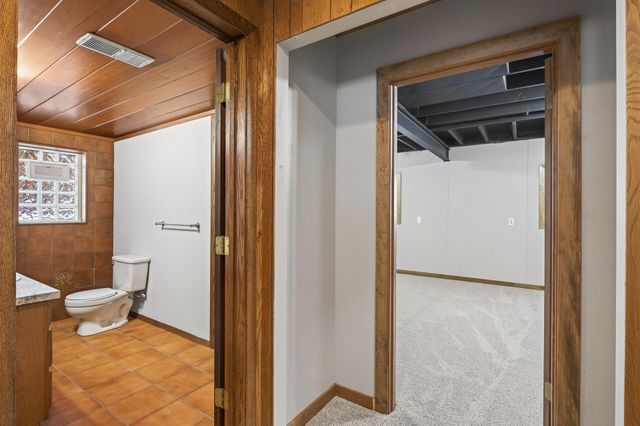 10549 Lancaster Lane N, Maple Grove, MN 55369