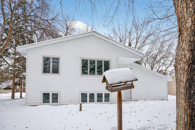 10549 Lancaster Lane N, Maple Grove, MN 55369