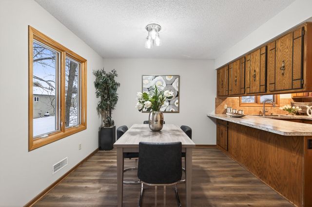 10549 Lancaster Lane N, Maple Grove, MN 55369