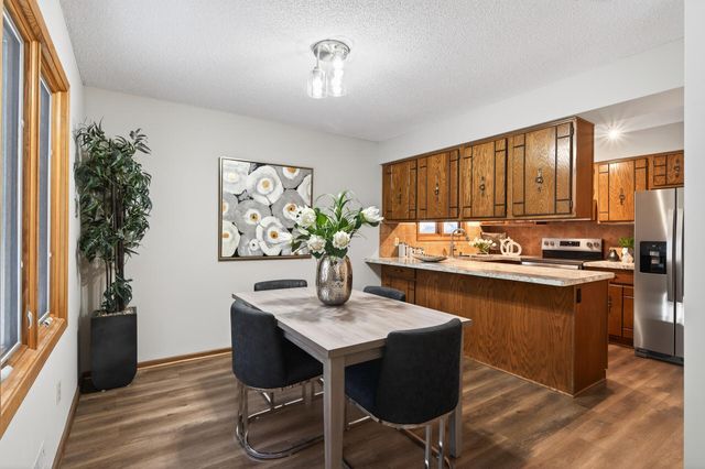 10549 Lancaster Lane N, Maple Grove, MN 55369