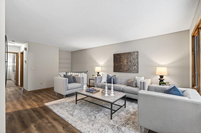 10549 Lancaster Lane N, Maple Grove, MN 55369