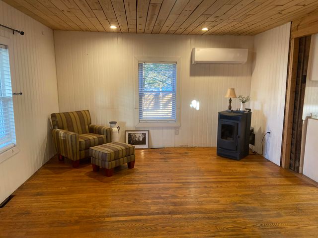 5164 5140 Lee HWY, Troutville, VA 24175