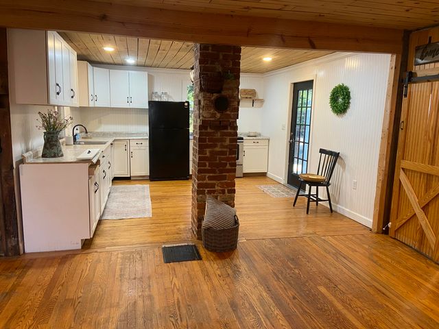 5164 5140 Lee HWY, Troutville, VA 24175