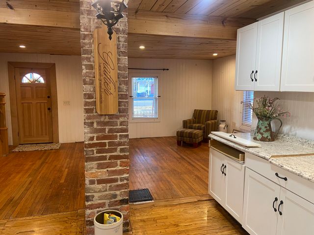 5164 5140 Lee HWY, Troutville, VA 24175