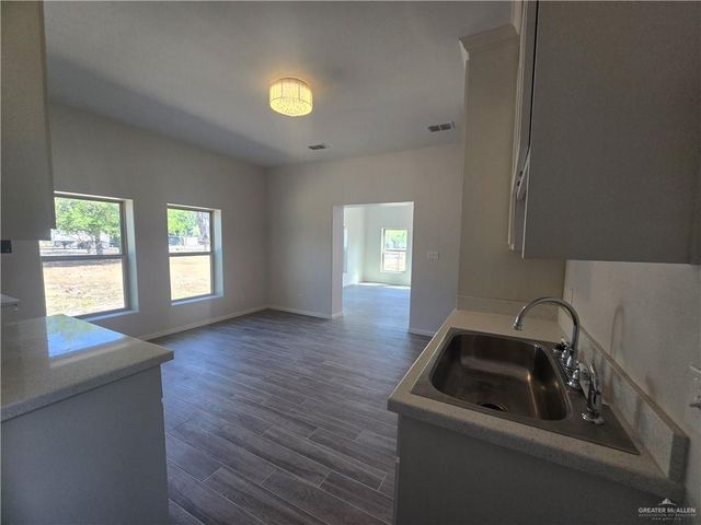 831 Navarro Lane, Edinburg, TX 78542