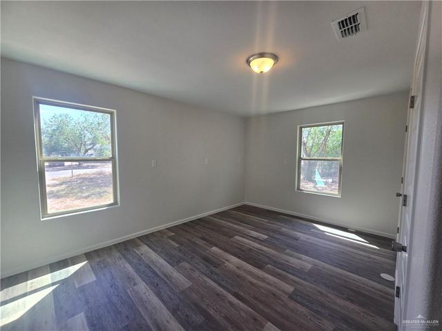 831 Navarro Lane, Edinburg, TX 78542