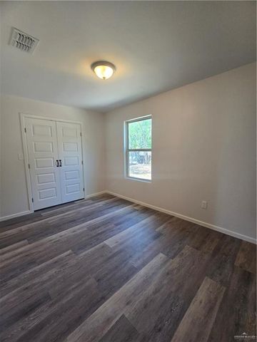 831 Navarro Lane, Edinburg, TX 78542