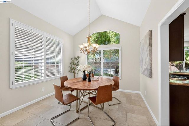 3329 Vermont Pl, Pleasanton, CA 94588