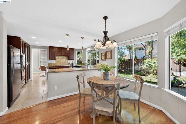 3329 Vermont Pl, Pleasanton, CA 94588