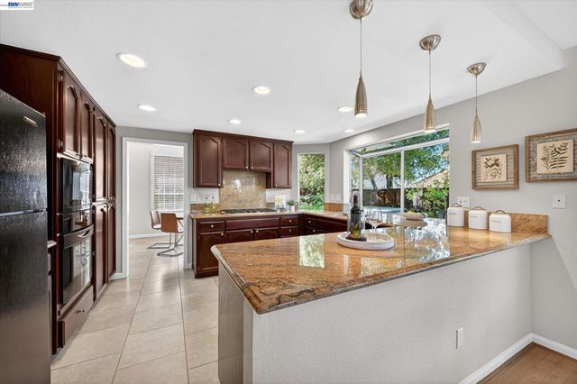 3329 Vermont Pl, Pleasanton, CA 94588